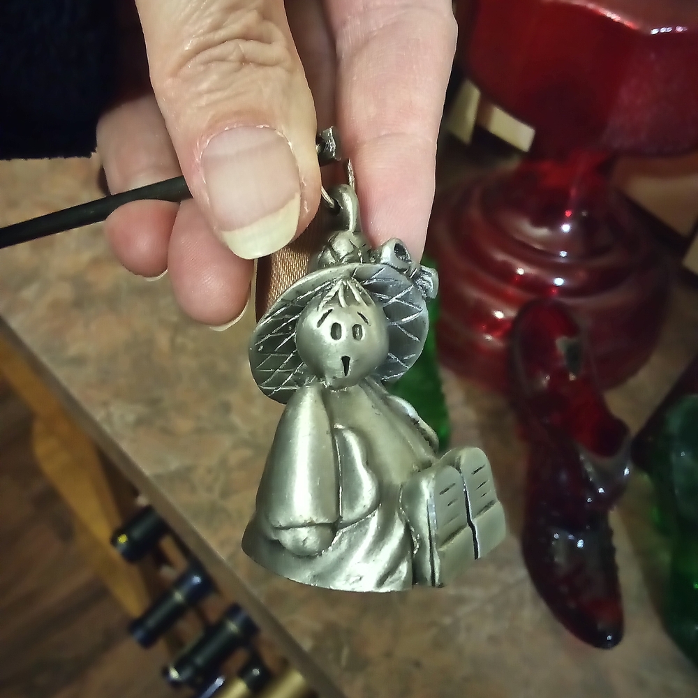 Vintage Pewter Candle Snuffer. - Picture 10 of 14